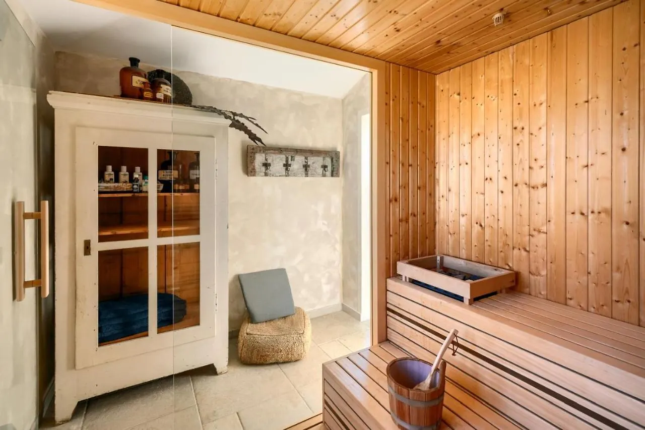 Family Villa Rapavel With Pool In Visnjan